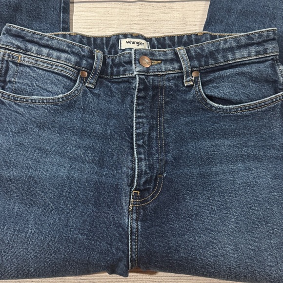 Wrangler Women's WESTWARD High Rise Boot Cut Jeans in Dark Blue Size 30x34 - Picture 5 of 7
